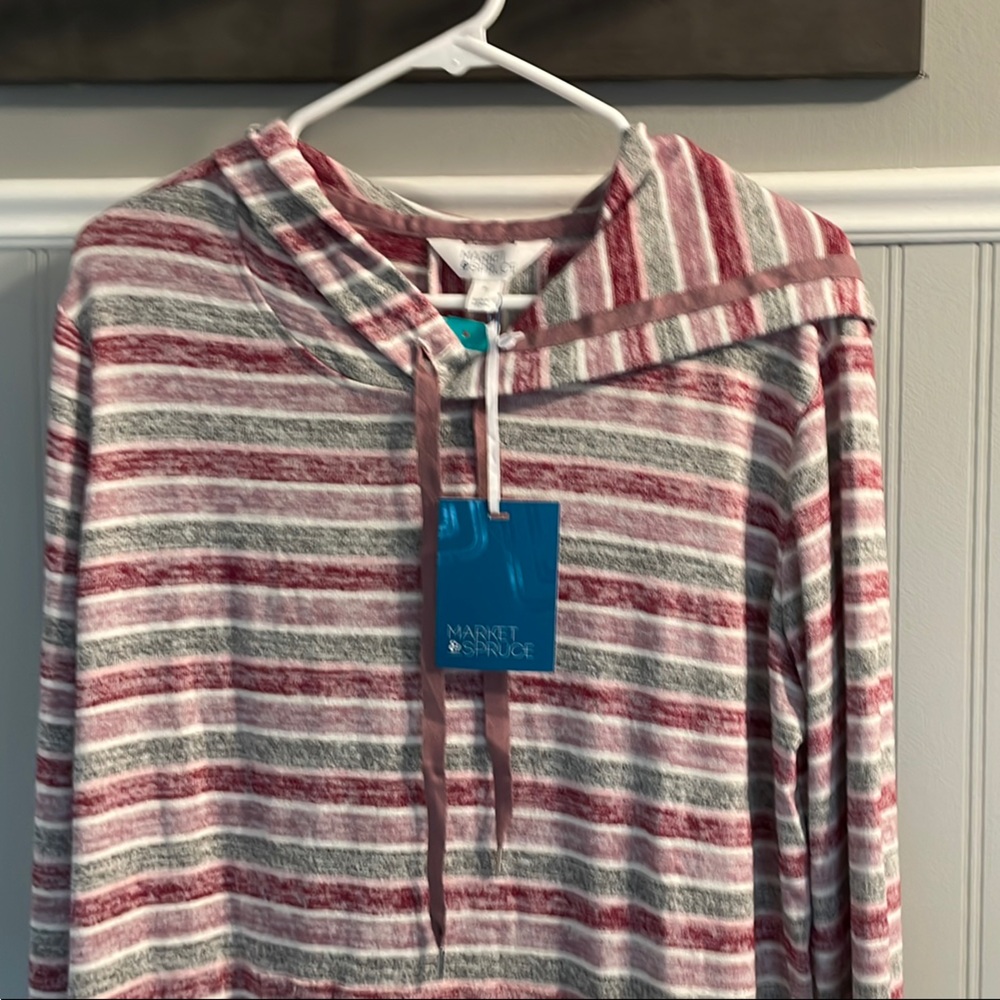 Market & Spruce Burgundy & Gray Striped Lightweight Sweater